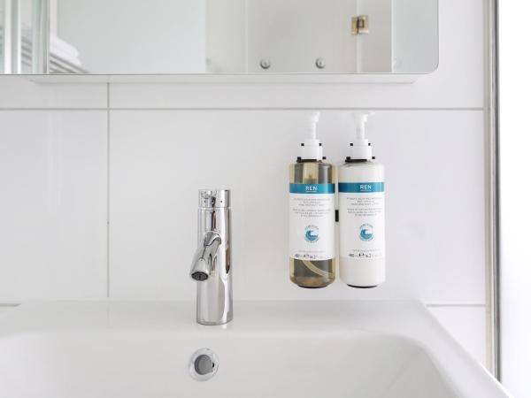 numa I Turi Apartments : photo 9 de la chambre large studio with kitchenette