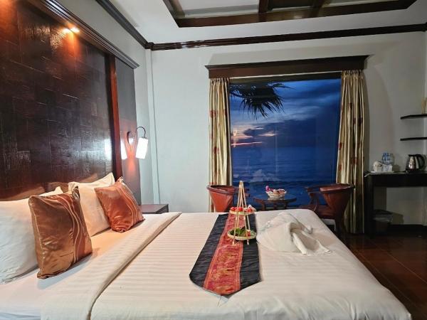 Lanta Nice Beach Resort - SHA Extra Plus : photo 9 de la chambre chambre double de luxe avec accès à la plage