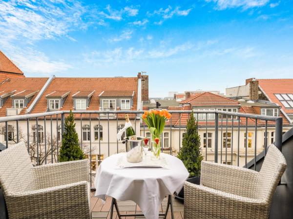 Hotel Augusta Am Kurfürstendamm : photo 1 de la chambre suite avec balcon