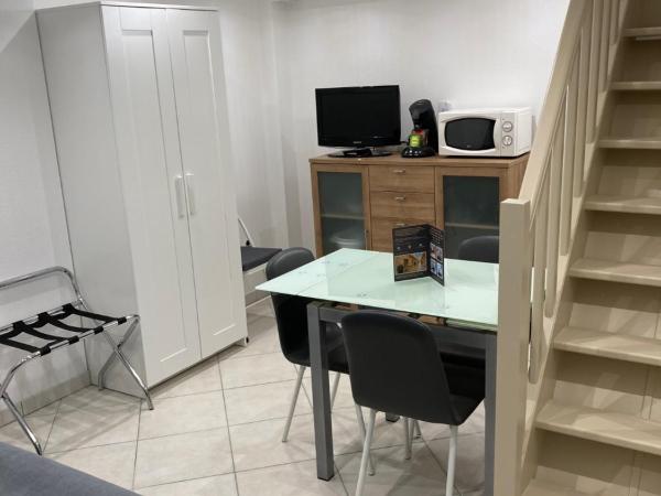 Hotel De L'Horloge : photo 3 de la chambre chambre quadruple en duplex