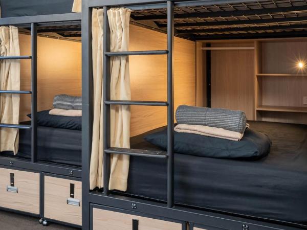 Tequila Sunrise Hostel Adelaide : photo 2 de la chambre pod in a shared dorm