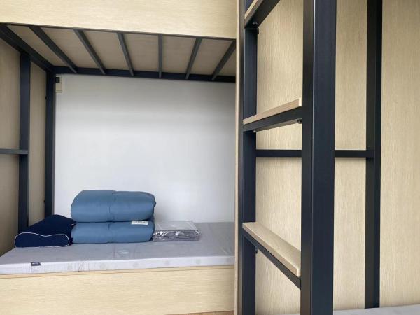Chengdong Yishu Inn Youth Hostel : photo 6 de la chambre lit dans dortoir pour hommes de 4 lits
