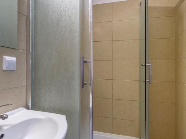 Noclegi pokoje gościnne Żeglarz : photo 5 de la chambre chambre quadruple