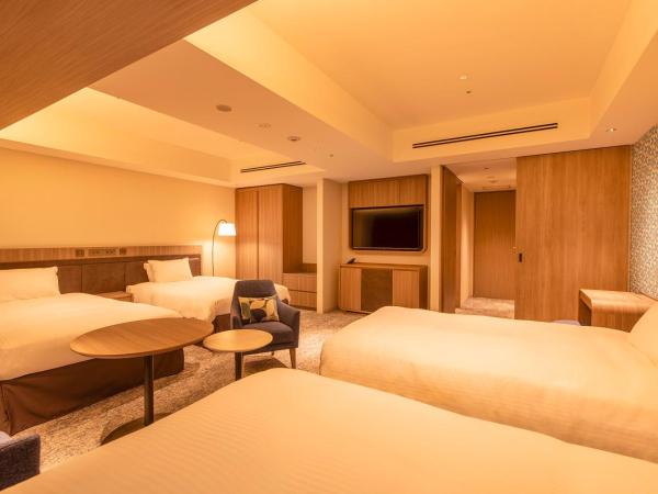 Hotel Emion Sapporo : photo 3 de la chambre quadruple room-club floor - non-smoking