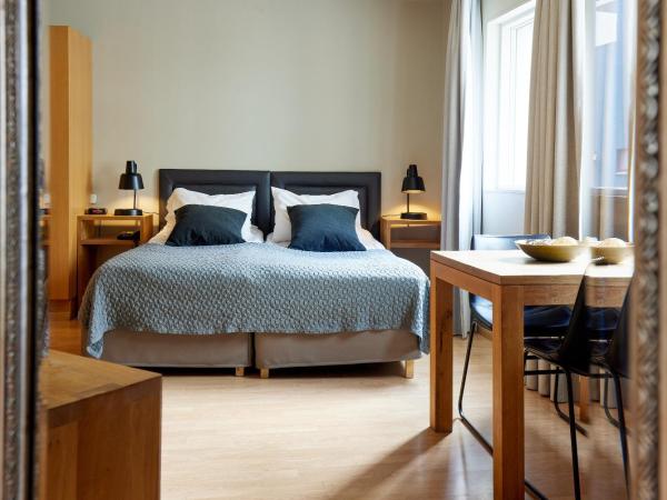 Hotel Frón : photo 4 de la chambre studio