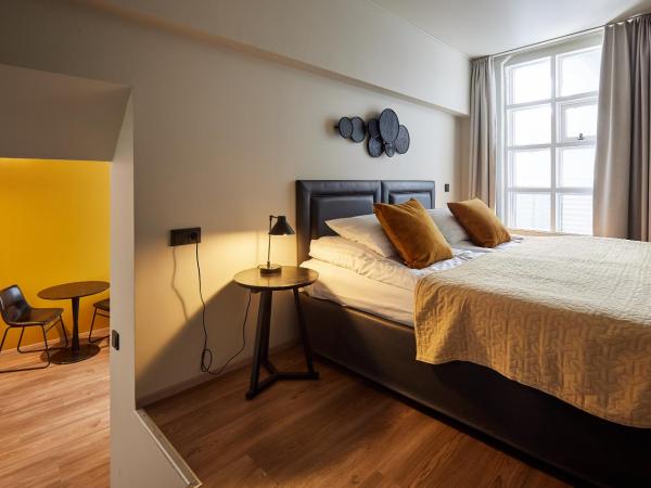 Hotel Frón : photo 6 de la chambre chambre familiale