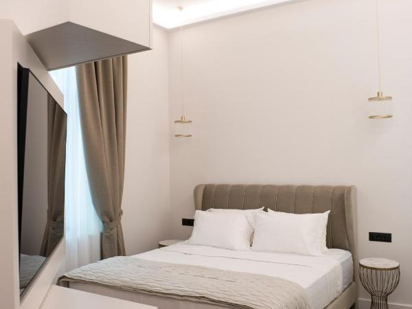 Jensen Luxury Suites : photo 6 de la chambre suite deluxe avec baignoire spa