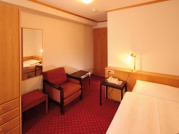 Hotel Metropol & Spa Zermatt : photo 1 de la chambre chambre simple - côté rivière