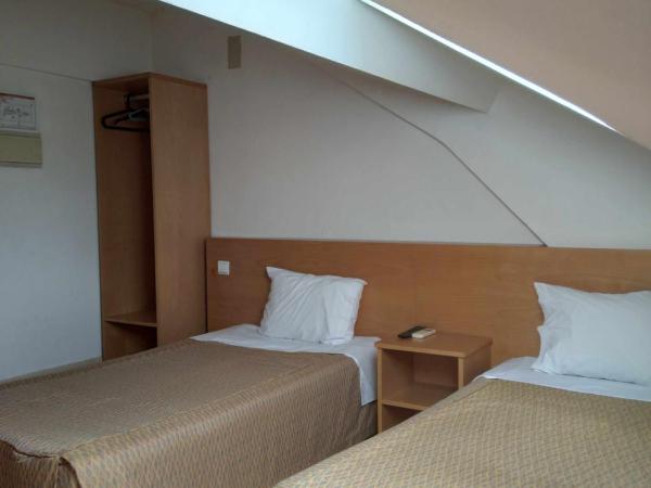 Internacional : photo 4 de la chambre chambre lits jumeaux mansardée Économique