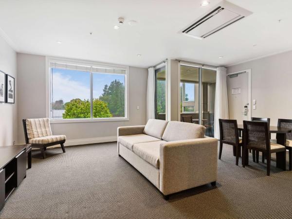 Hilton Lake Taupo : photo 2 de la chambre suite junior