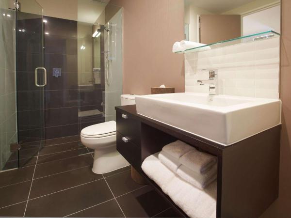 Hilton Queenstown Resort & Spa : photo 9 de la chambre appartement 2 chambres avec 2 salles de bains - vue sur lac