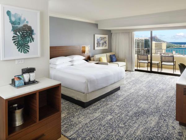 Hilton Hawaiian Village Waikiki Beach Resort : photo 8 de la chambre chambre lit king-size tapa collection - vue sur océan