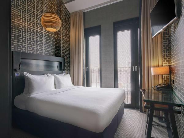 DoubleTree by Hilton Amsterdam - NDSM Wharf : photo 2 de la chambre chambre lit queen-size 