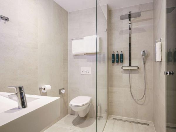 DoubleTree by Hilton Amsterdam - NDSM Wharf : photo 6 de la chambre chambre lit queen-size