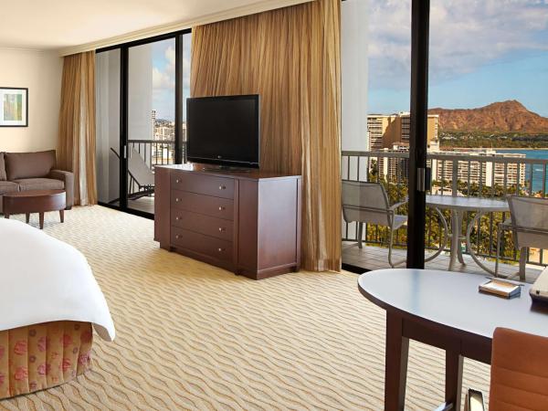 Hilton Hawaiian Village Waikiki Beach Resort : photo 3 de la chambre suite junior - tour rainbow - côté océan