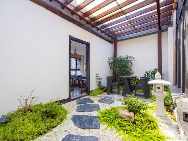 Honglu Garden Hotel Xi'an Bell and Drum Tower Huimin Street Store : photo 7 de la chambre chang'an residence · city wall panoramic garden suite