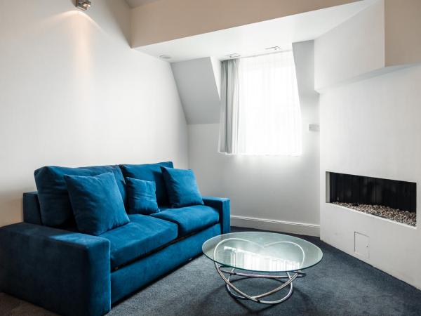 1K Paris : photo 4 de la chambre suite familiale