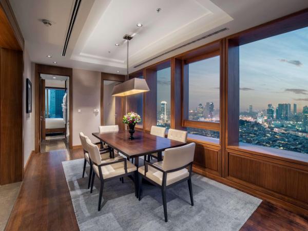 Hilton Istanbul Bomonti : photo 2 de la chambre suite home bomonti avec accès au salon - vue sur mer