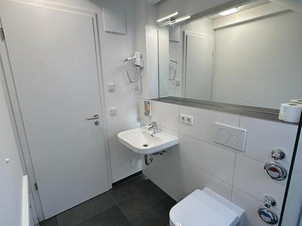 NorthWest Apartments : photo 7 de la chambre suite