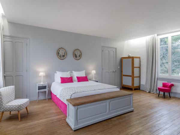 La Salamandre : photo 2 de la chambre suite junior - vue sur jardin