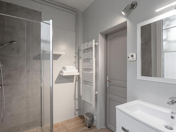 La Salamandre : photo 3 de la chambre appartement - vue sur jardin