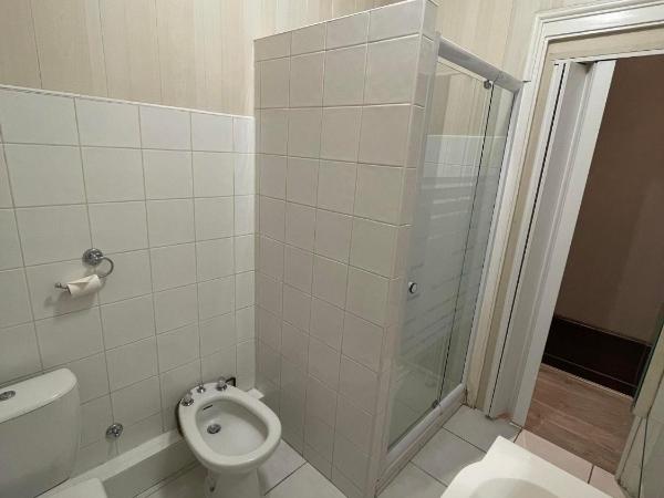 Authentic by Balladins, Hôtel Le Carré d'Aix : photo 4 de la chambre chambre triple (2 adultes & 1 enfant)