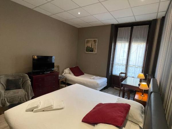 Authentic by Balladins, Hôtel Le Carré d'Aix : photo 9 de la chambre chambre triple (2 adultes & 1 enfant)