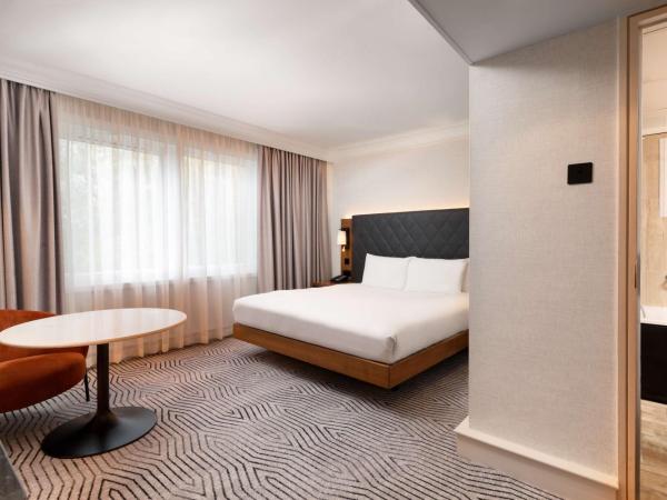 Hilton London Olympia : photo 1 de la chambre chambre lit king-size premium