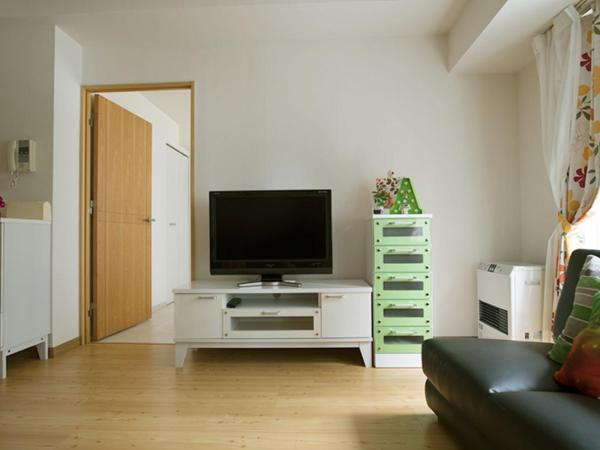 AMS TOWER : photo 5 de la chambre chambre familiale - vue sur jardin