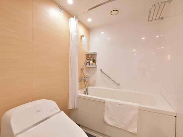 Shinjuku Prince Hotel : photo 6 de la chambre chambre lits jumeaux deluxe avec lit d'appoint (30,6 m²) - non-fumeurs