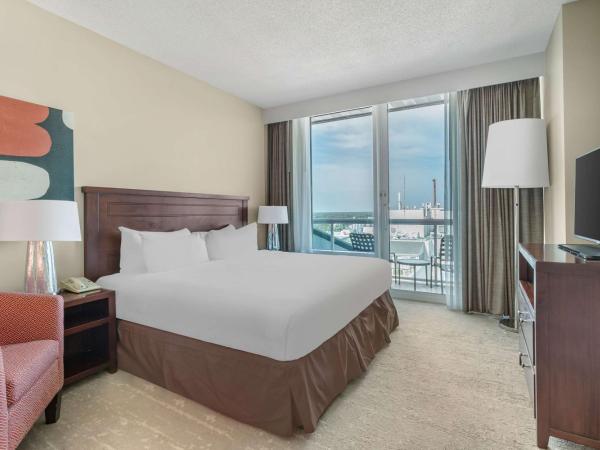 Hilton Vacation Club Ocean Beach Club Virginia Beach : photo 3 de la chambre two-bedroom bi-level king suite with sofa bed