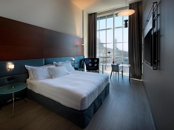 DoubleTree by Hilton Turin Lingotto : photo 4 de la chambre chambre lit king-size
