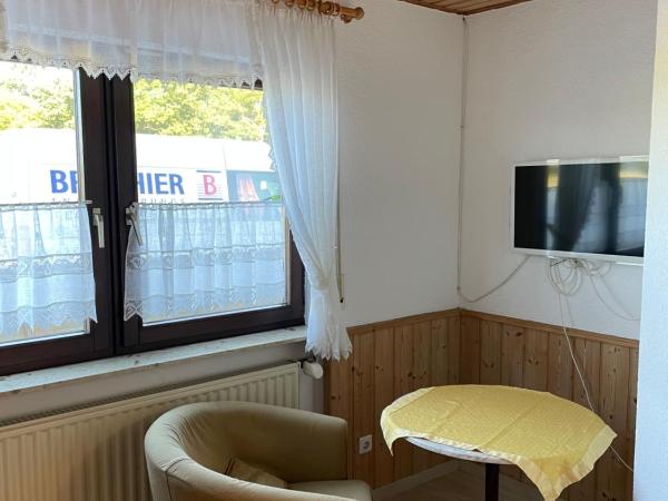 Pension am Eichenhain : photo 5 de la chambre chambre simple avec salle de bains