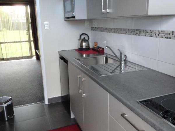 Aarburg Airport Motel : photo 2 de la chambre studio queen avec terrasse