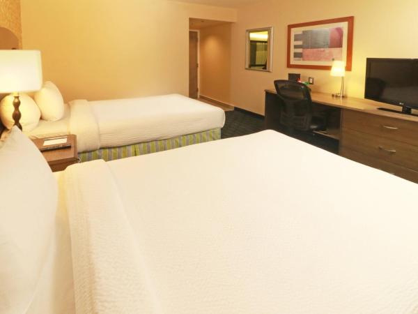 Wyndham Garden Monterrey Aeropuerto : photo 3 de la chambre chambre avec 2 grands lits queen-size