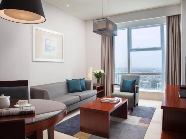 The Mayflower, Jakarta-Marriott Executive Apartments : photo 1 de la chambre two bedroom executive - city view