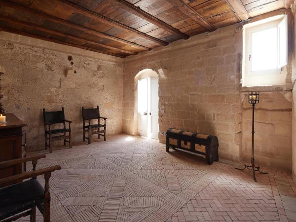 Sextantio Le Grotte Della Civita : photo 5 de la chambre chambre triple – vue sur montagne