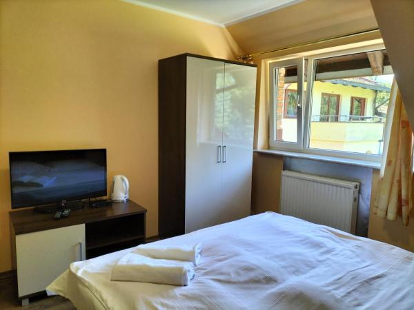 Gościniec u Zawierki : photo 4 de la chambre chambre double avec salle de bains privative