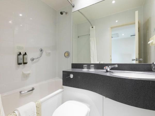 Holiday Inn Cardiff City, an IHG Hotel : photo 8 de la chambre chambre double standard - non-fumeurs