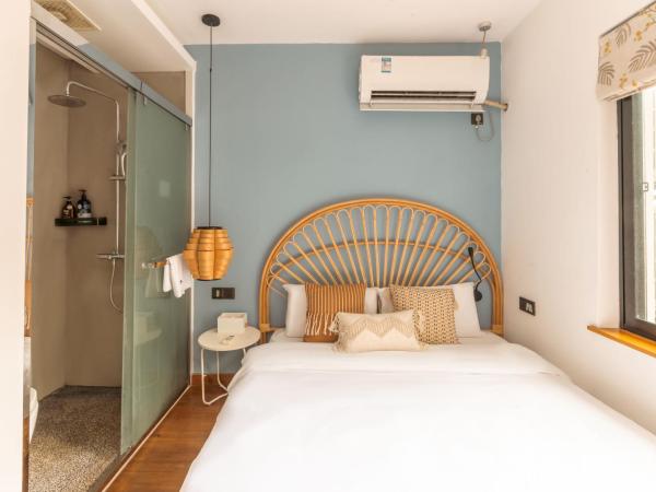 MK Inn : photo 2 de la chambre chambre double - vue sur jardin