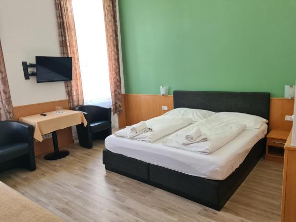 Pension Ani-Falstaff : photo 3 de la chambre chambre quadruple