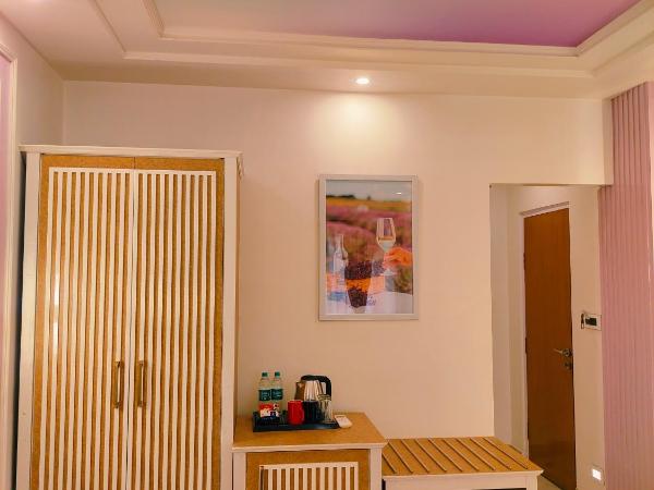 Hotel Sarang Palace - Boutique Stays : photo 7 de la chambre lavender theme neo modern room with designer bed and extra day bed