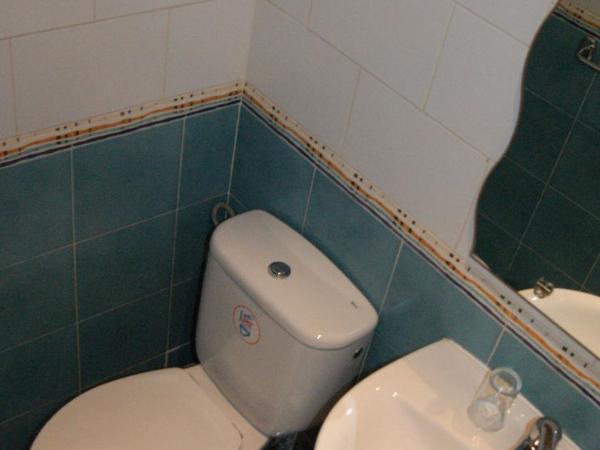 Casa Huésped Magdalena : photo 3 de la chambre chambre double Économique avec salle de bains privative