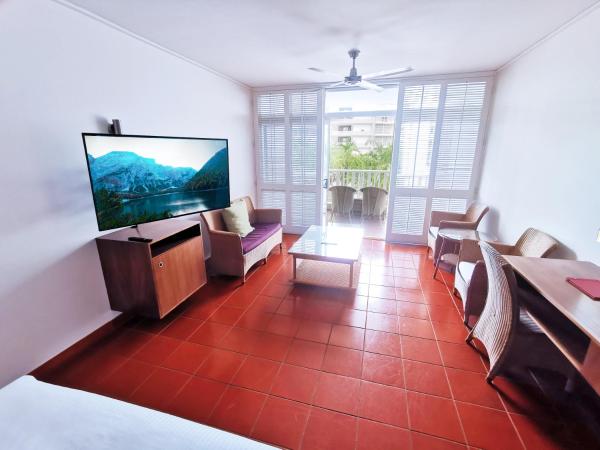 Ramada By Wyndham Cairns City Centre : photo 2 de la chambre chambre de luxe tower