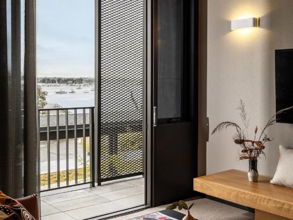 Wonil Hotel Perth - Handwritten Collection : photo 2 de la chambre chambre exécutive lit king-size - vue sur rivière