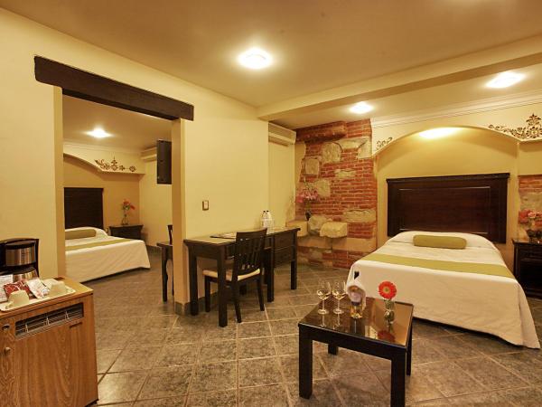 Hotel CasAntica : photo 6 de la chambre suite master