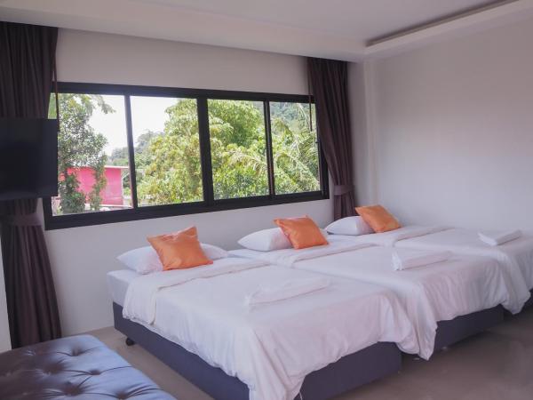 Rakkawan Residence - SHA EXTRA PLUS : photo 2 de la chambre chambre triple supérieure