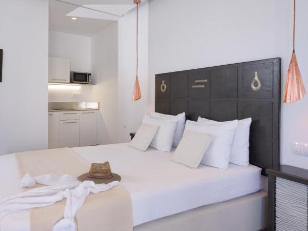 Mika Villas & Suites : photo 3 de la chambre studio lit king-size deluxe