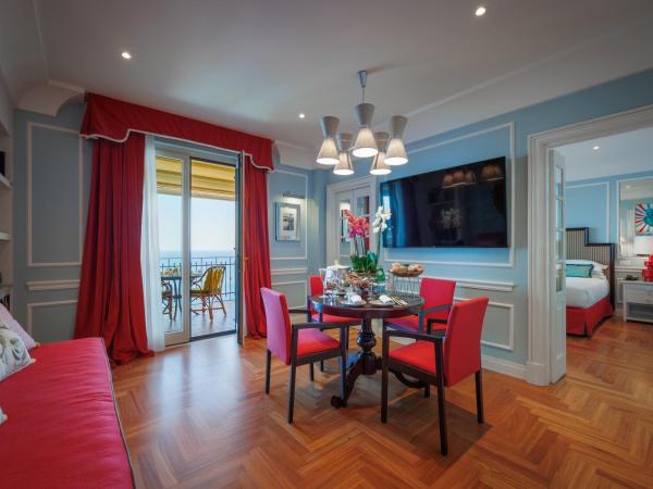 Grand Hotel San Pietro Taormina : photo 8 de la chambre suite penthouse isola bella