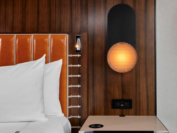 The Godfrey Detroit, Curio Collection By Hilton : photo 3 de la chambre chambre lit king-size